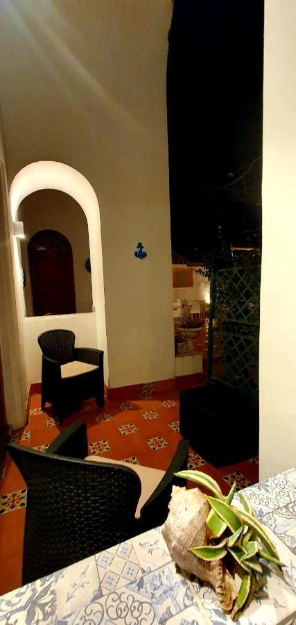 비코에쿠엔세 Dimora Del Conte Sorrento Coast Seaview 아파트 객실 사진
