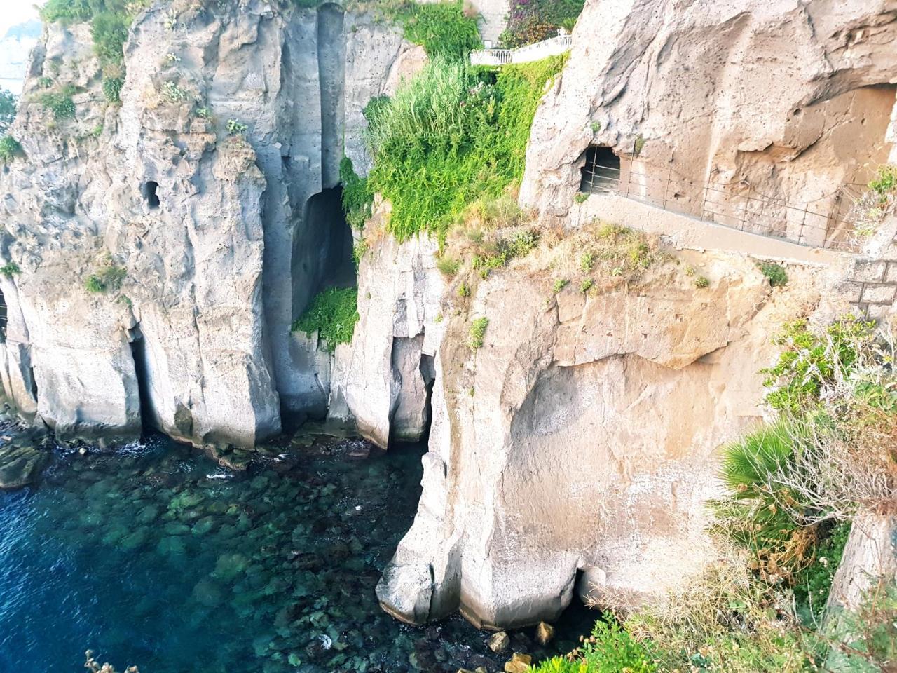 비코에쿠엔세 Dimora Del Conte Sorrento Coast Seaview 아파트 외부 사진